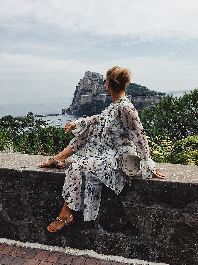 Ausblick auf das Castello Aragonese als eines der Ischia Sehenswürdigkeiten